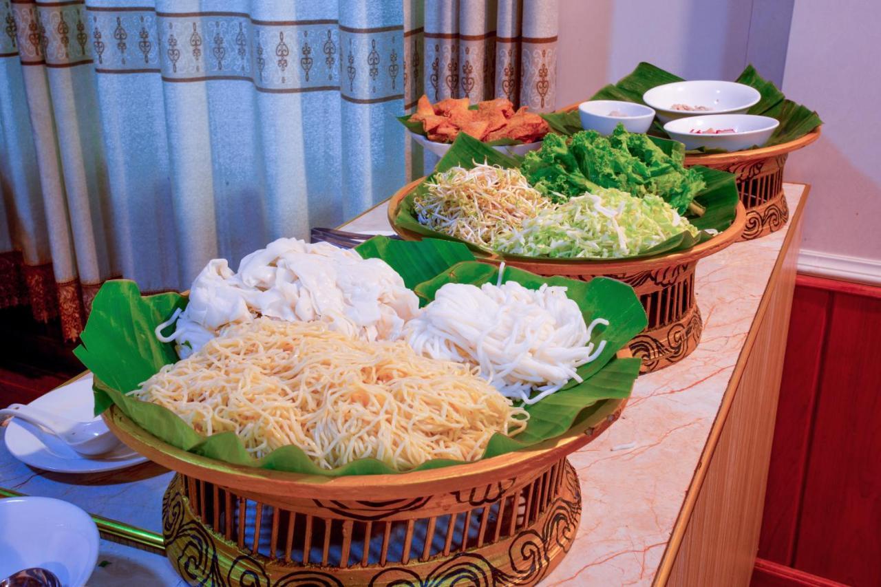 E-Outfitting Golden Country Hotel Mandalay Exterior foto
